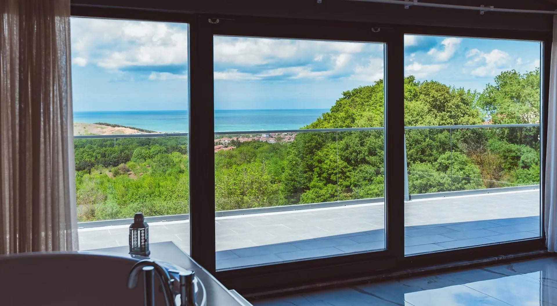 Royal Blue Istanbul - Luxury Villas