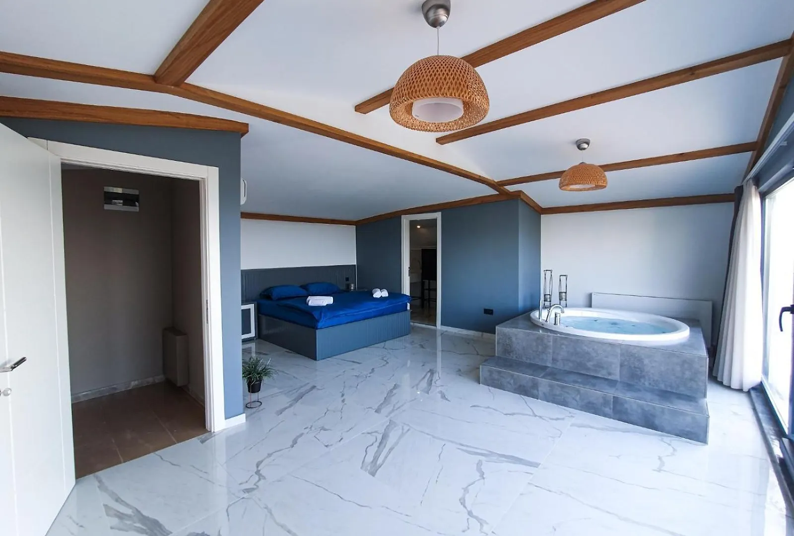 Royal Blue Istanbul - Luxury Villas 0*,