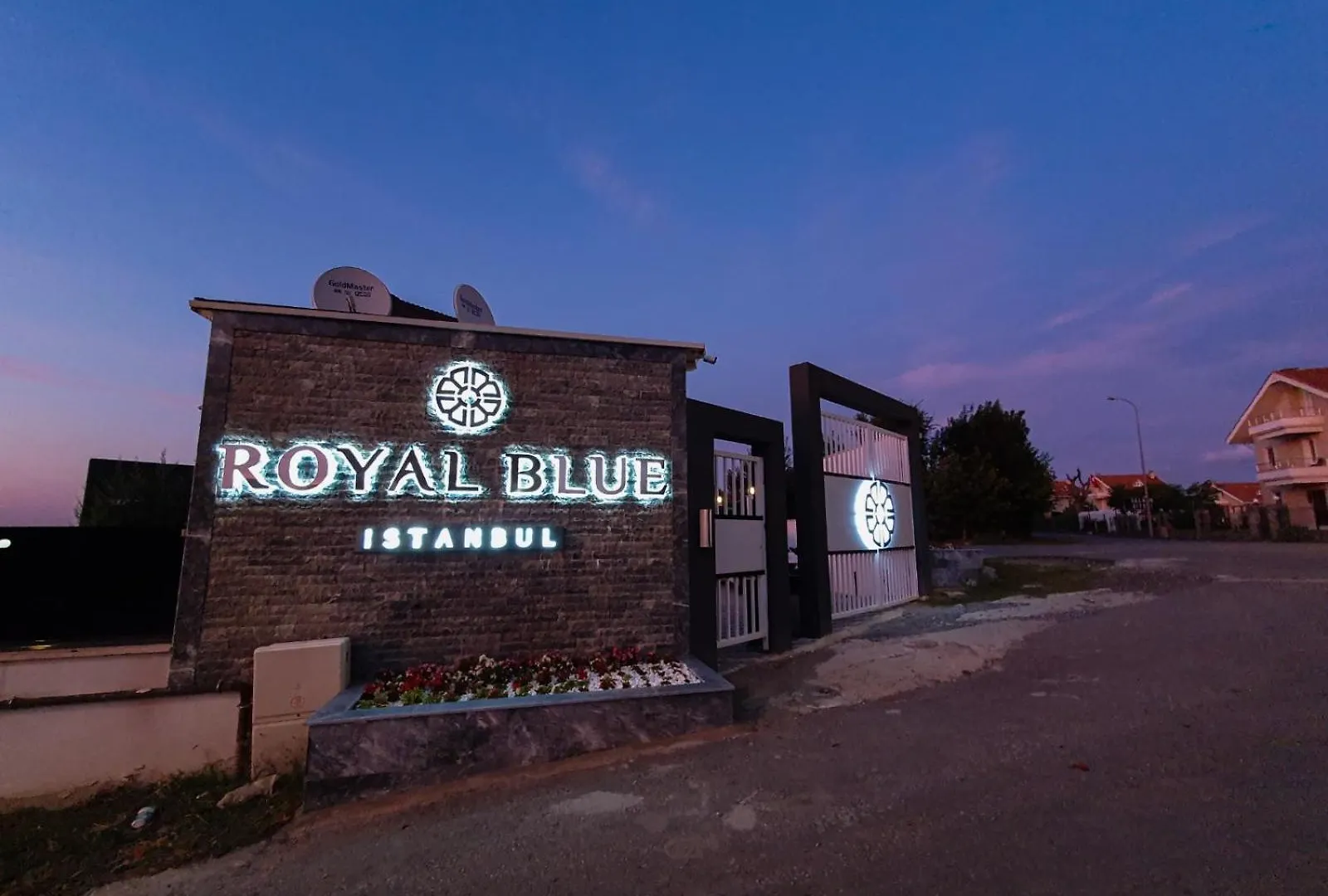 Royal Blue Istanbul - Luxury Villas