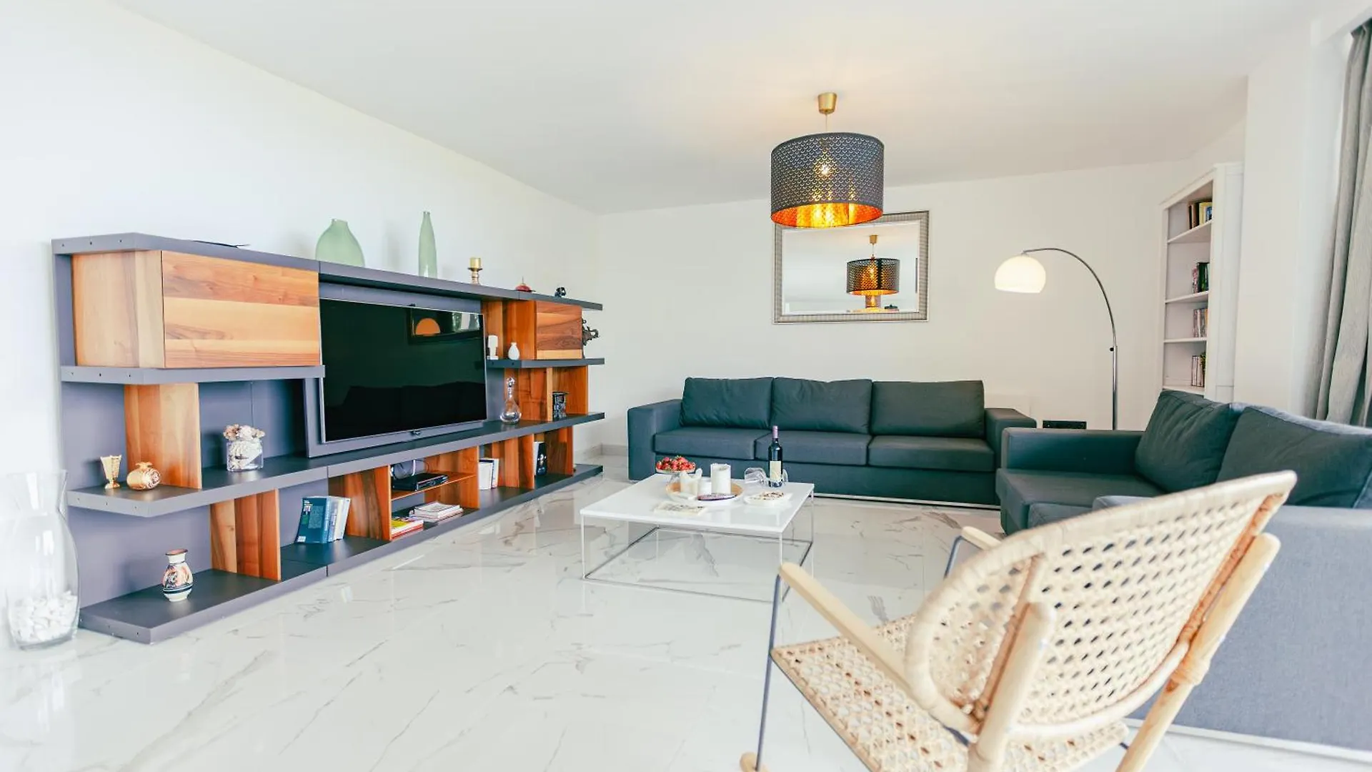 Royal Blue Istanbul - Luxury Villas